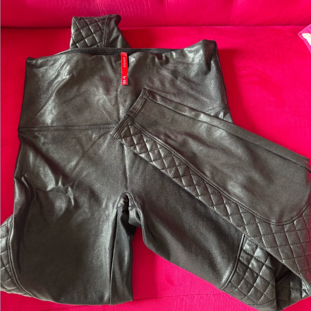 SPANX Quilted Black Leggings